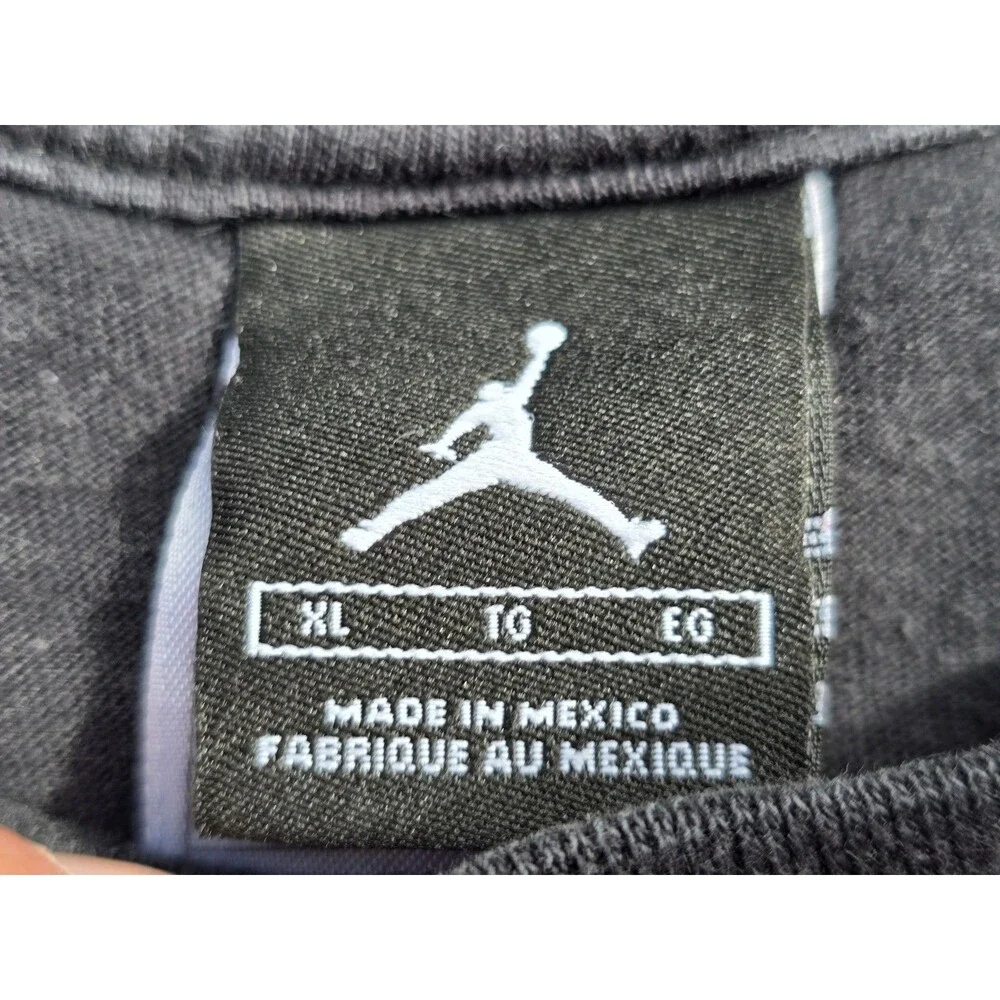 Vintage Air Jordan Wings Graphic T Shirt Mens XL Cotton Y2K 2000s Red Logo Black